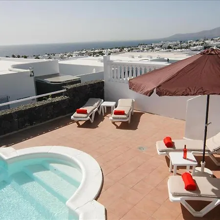 In Puerto Del Carmen Sleeps 6 Includes Swimming Pool And Wifi Villa